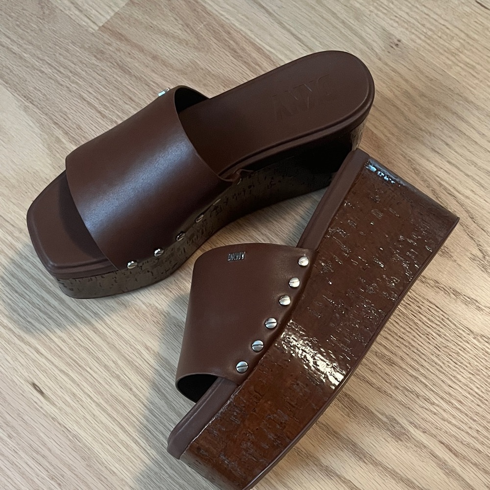 DKNY Brown Platform Thick Sandals Heels